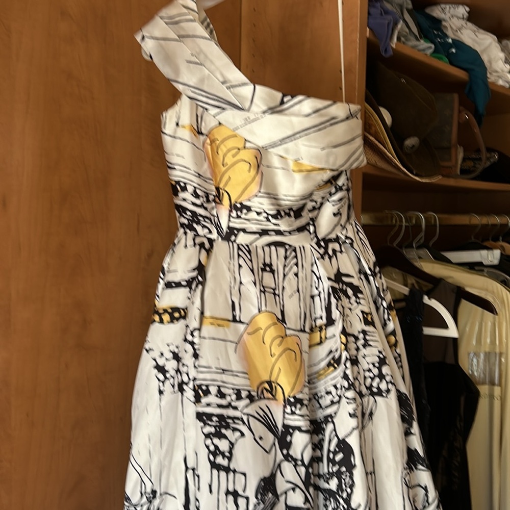 Mac Duggal gown - Picture 10 of 14